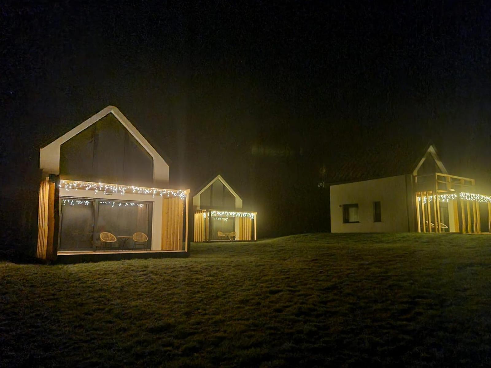 Wataha Pod Basztami - Alfa - Domki Caloroczne Radkow Exteriér fotografie