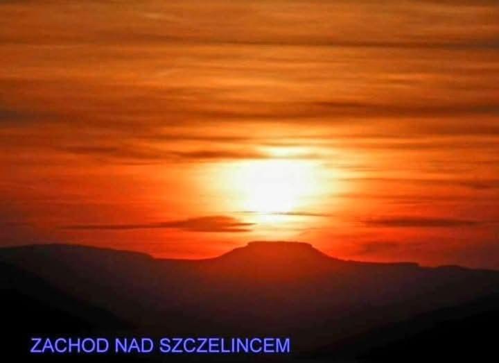 Wataha Pod Basztami - Alfa - Domki Caloroczne Radkow Exteriér fotografie